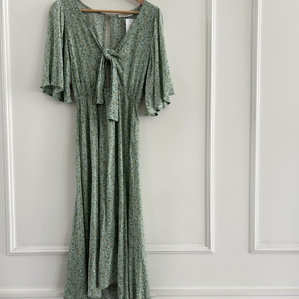 Audrey 3+1 Gorgeous Floral Maxi Dress